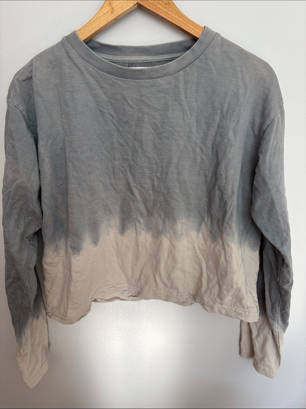 Woman’s Dip-Dye Crewneck Sweatshirt in Gray and Cream